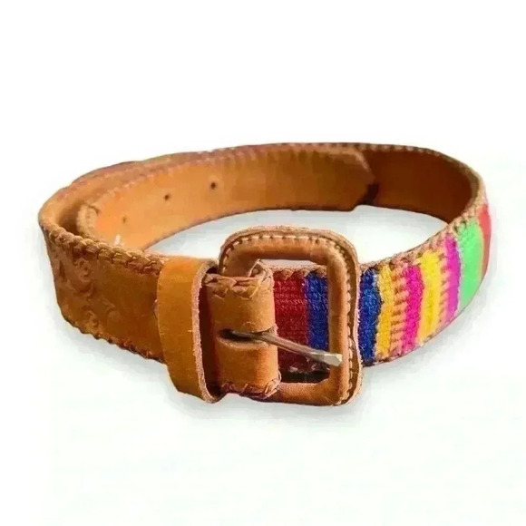 Vintage Embossed Leather & Woven Textile Belt Made in Guatemala Size 28 - Picture 1 of 9